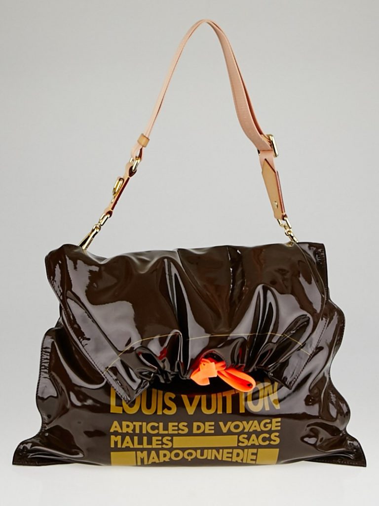 Louis Vuitton Raindrop Besace garbage bag